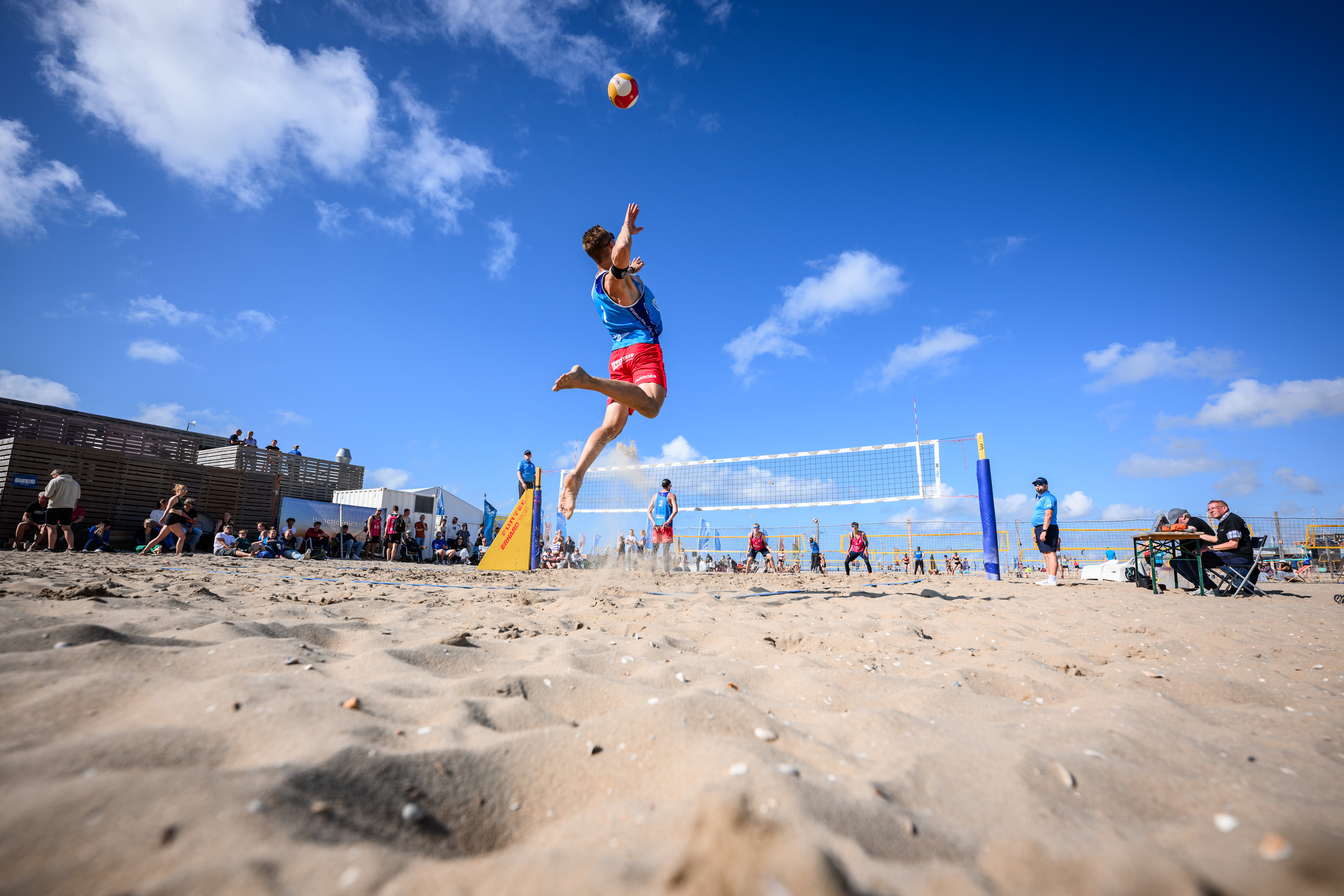 Beachvolleybal leeft: stijging aantal beachers en accommodaties