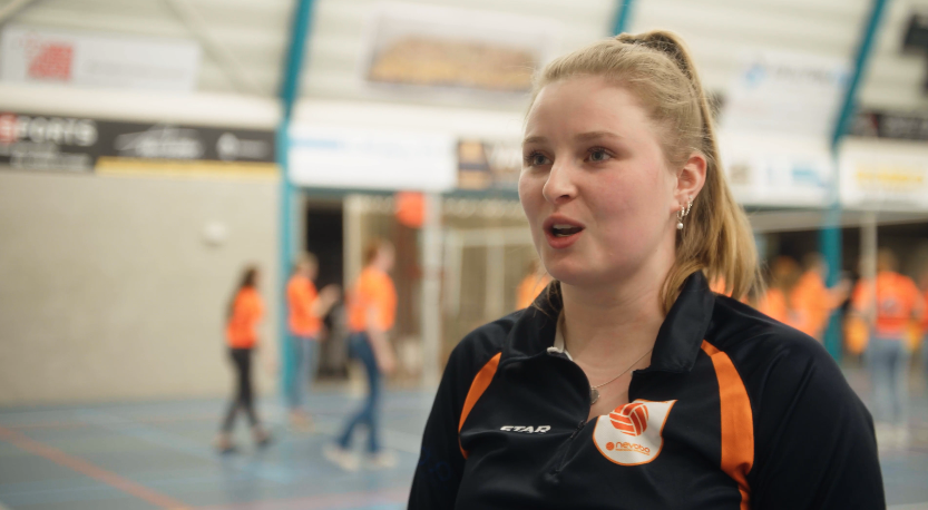 Video: zonder scheidsrechter, geen wedstrijd!