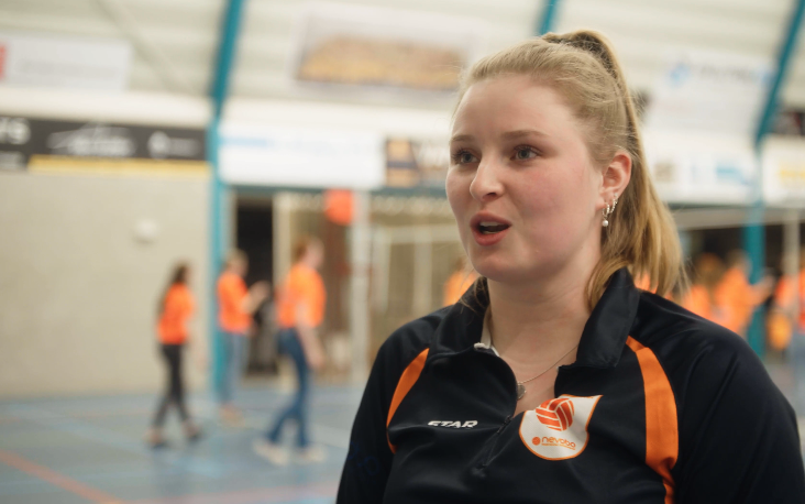 Video: zonder scheidsrechter, geen wedstrijd!