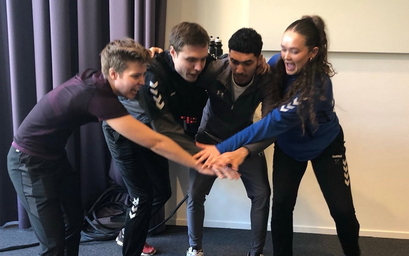 Kom naar de theatervoorstelling ‘Onze Club is van Iedereen’ op het Nationaal Volleybalcongres!