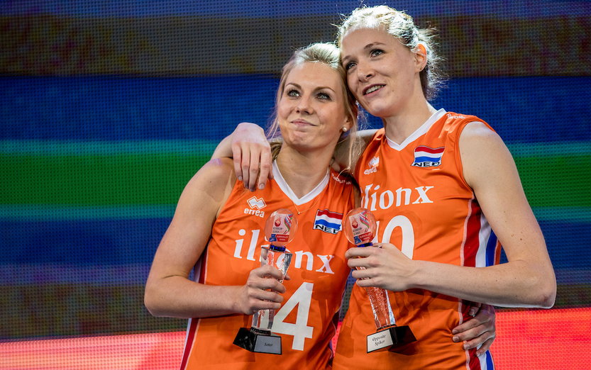 Laura Dijkema & Lonneke Slöetjes samen toernooidirecteur bij VNL