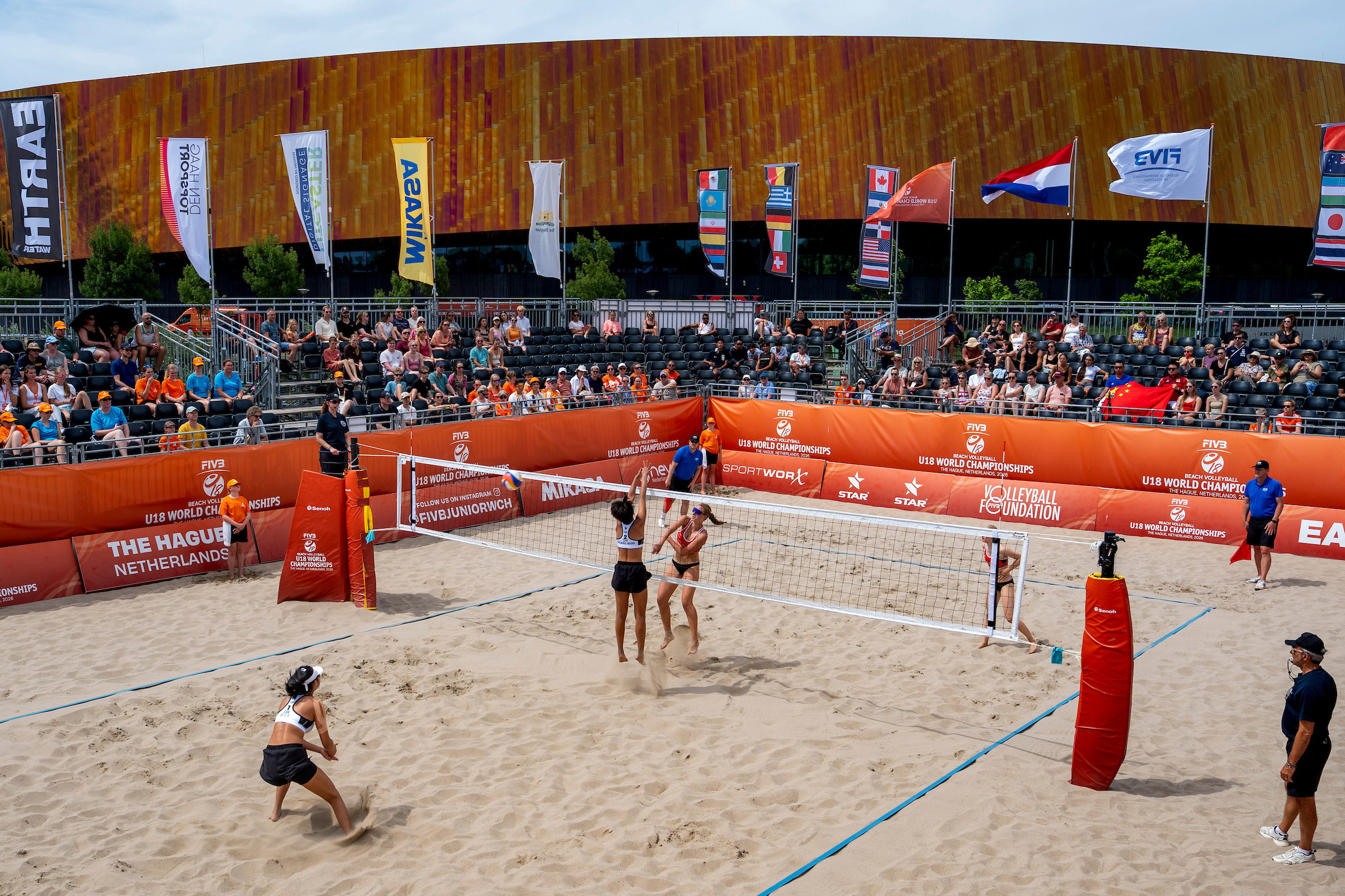 Van dichtbij de wereldtop beleven als lijnrechter op het WK Beachvolleybal U18