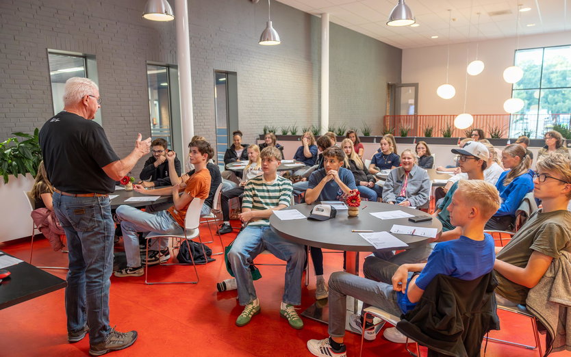 Jongerenbijeenkomst Vovem’90 laat zien hoe je jeugd betrekt