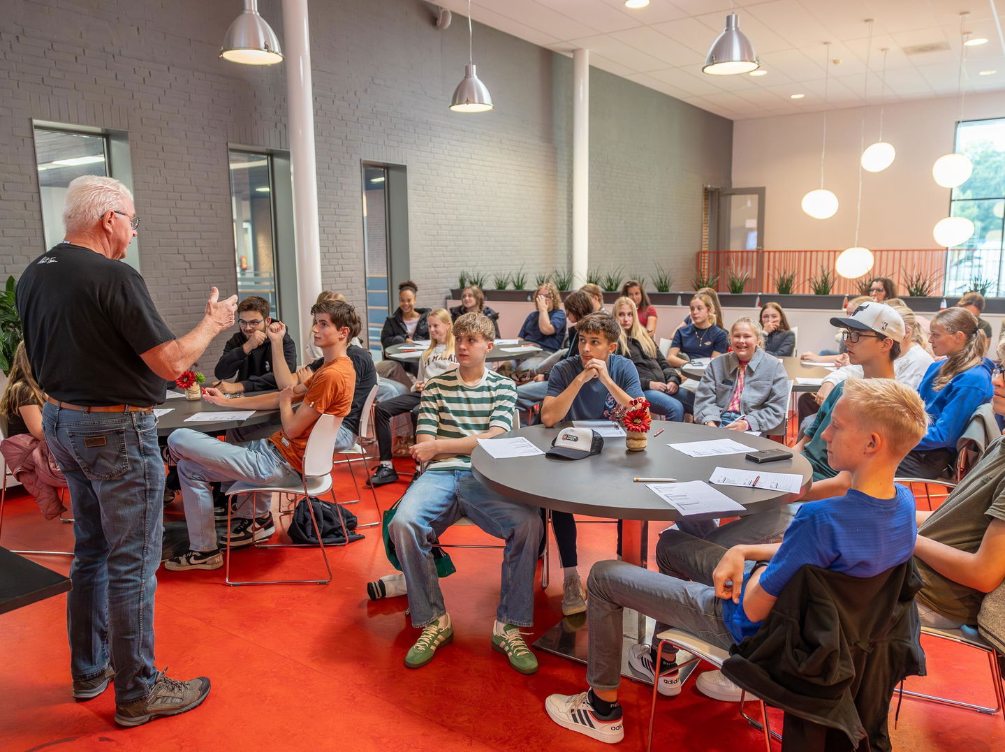 Jongerenbijeenkomst Vovem’90 laat zien hoe je jeugd betrekt