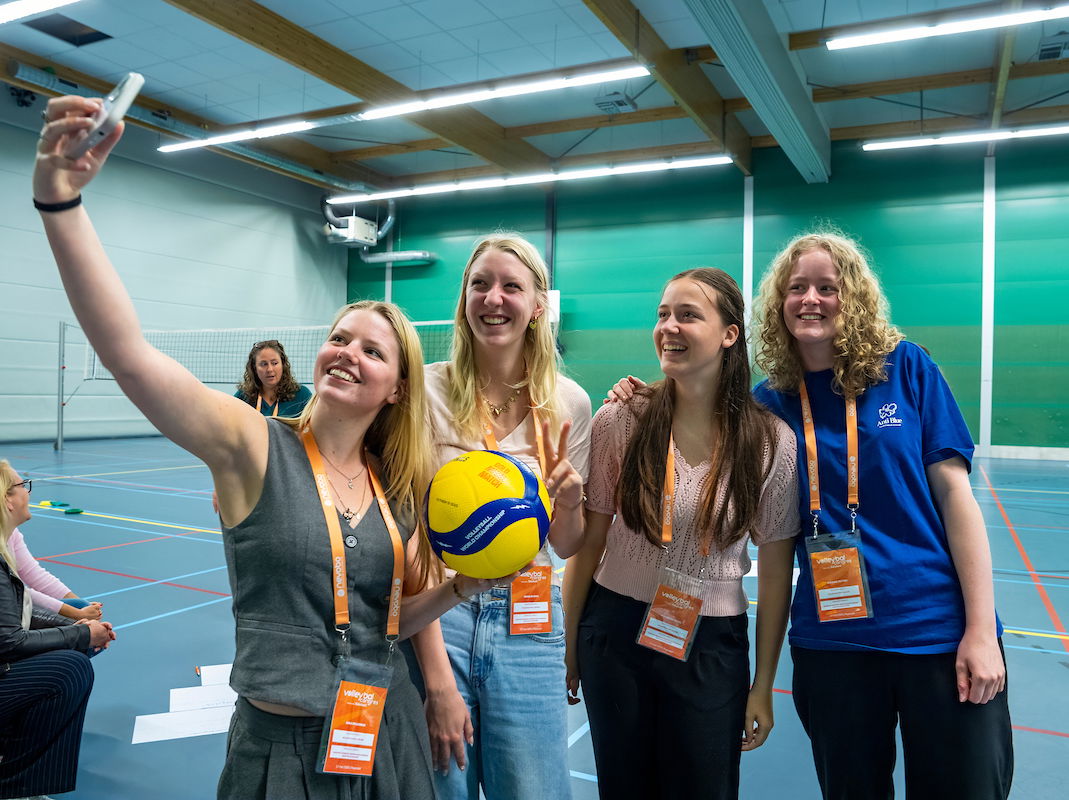 Mobiele telefoons in de sporthal: advies voor verenigingen