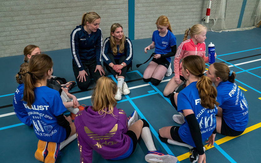 We Lead Volleyball Together (WLVT) - Empowerment van de volgende generatie vrouwelijke leiders in volleybal