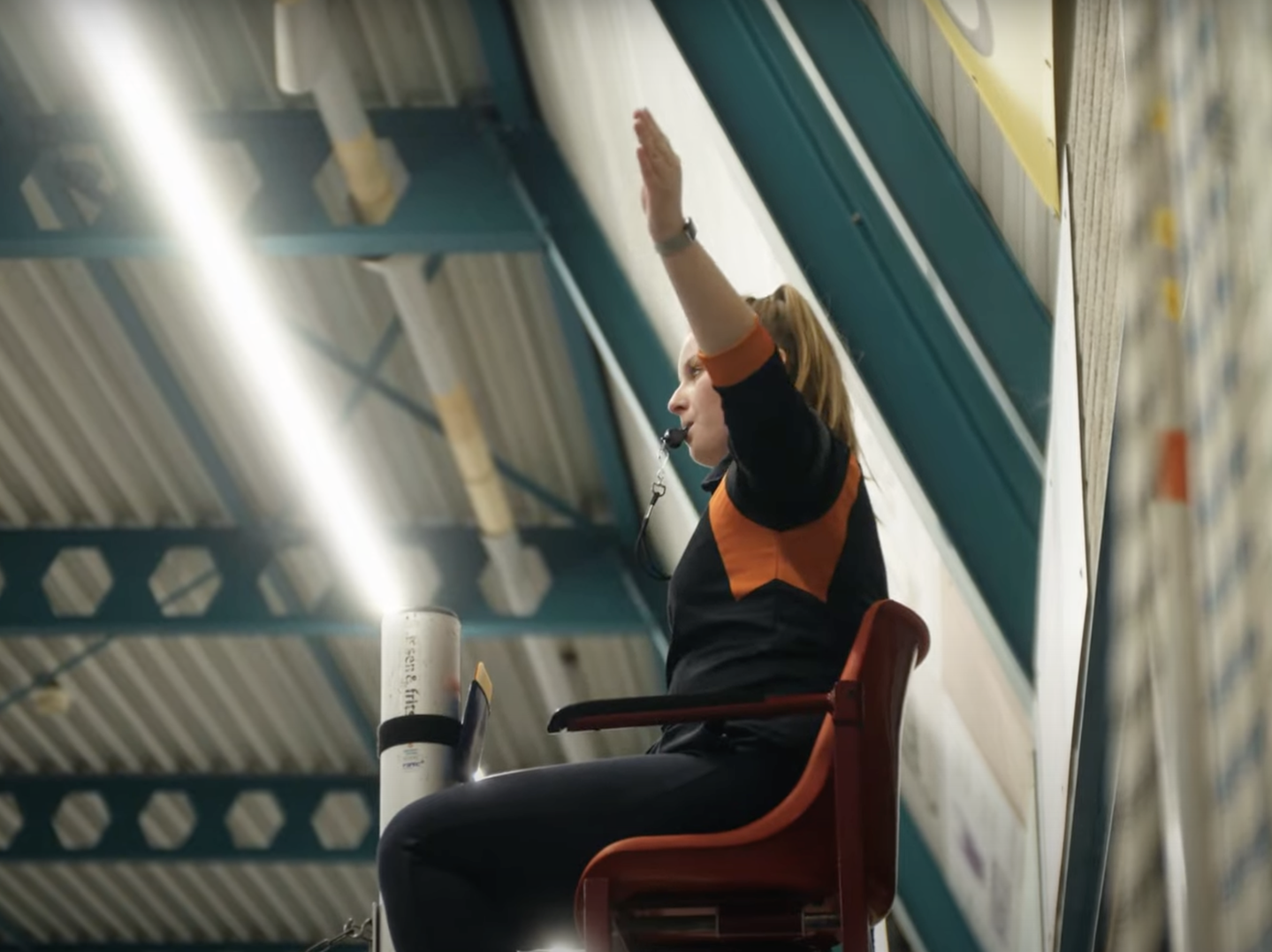 Scheidsrechter Fleur: "Om te groeien heb je wel wat doorzettingsvermogen nodig."