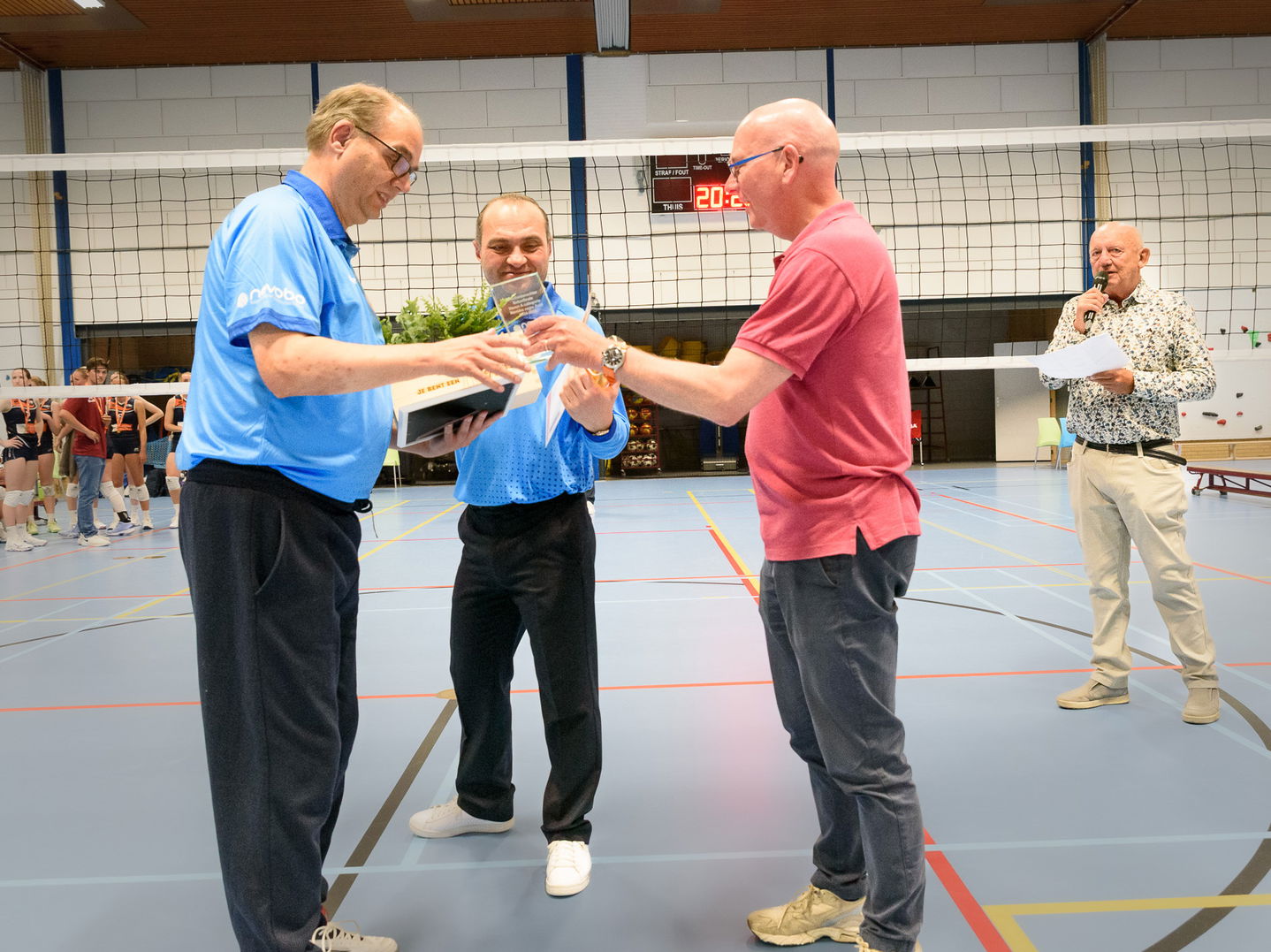 Regionale scheidsrechters van het seizoen gehuldigd