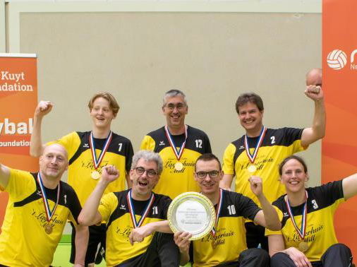 VAMOS wint Nationaal Bekertoernooi Zitvolleybal