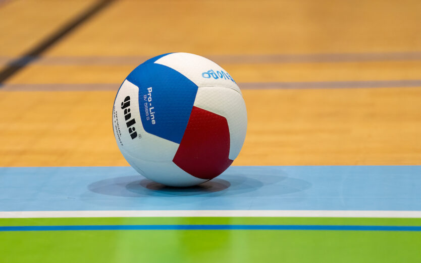 Volleyball4Life: United Through Cultures-toernooi viert diversiteit tijdens de VNL in Apeldoorn