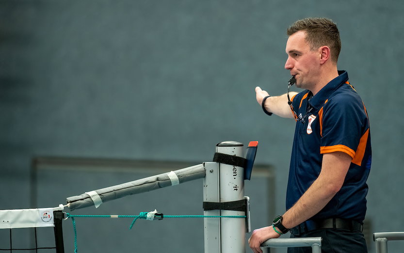 Meer aandacht voor scheidsrechters!