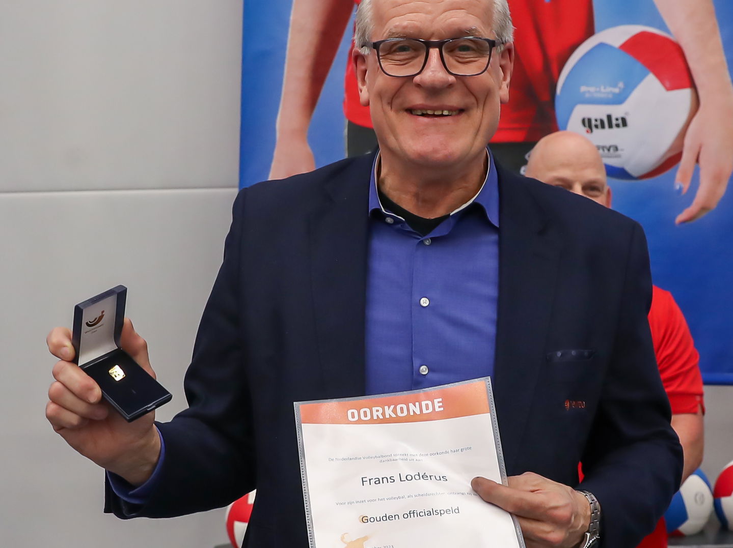 Frans Lodérus onderscheiden met gouden officialspeld