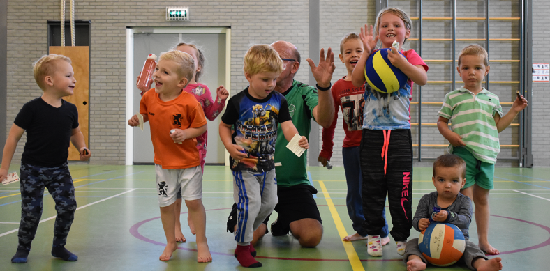 Spelenderwijs leren bewegen in Sportspeeltuin!