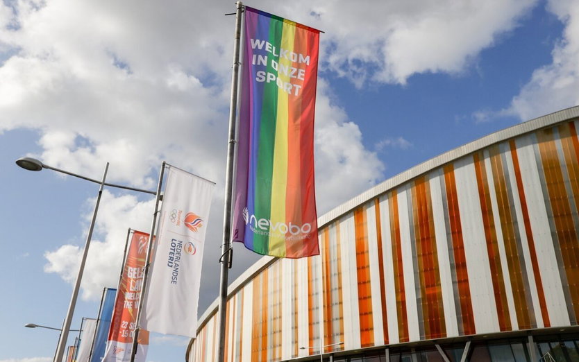 Hijs op 11 oktober de regenboogvlag voor Coming Out Day