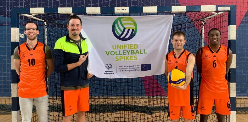 G-volleyballers geven goed voorbeeld in Servië